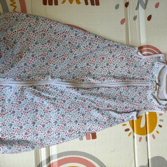 Simple Multicolor Baby Bib Set - Picture 8 of 11